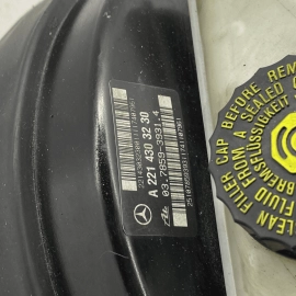 Mercedes W221 S550 Power Brake Booster Master Cylinder Reservoir OEM 2010-2