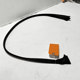 MERCEDES W221 S550 2007-2013 FRONT DRIVER SIDE DOOR UPPER WEATHERSTRIP SEAL OEM