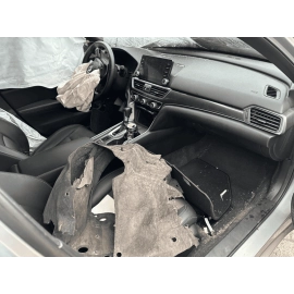 18-20 HONDA ACCORD EXTERIOR RIGHT DOOR HANDLE SEAT SEAL OEM 72144-TVA-A01