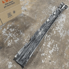 Mercedes S550 W222 14-16 Passenger Side Rocker Skirt Molding Panel Cover 775 OEM