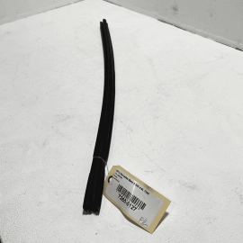 MERCEDES W221 S550 07-13 FRONT LEFT OR RIGHT DOOR BELT WEATHER STRIP SEAL OEM