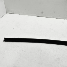 MERCEDES W221 S550 07-13 FRONT LEFT OR RIGHT DOOR BELT WEATHER STRIP SEAL OEM