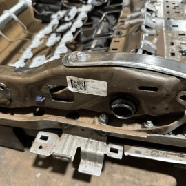 ACURA MDX 17-18 SH-AWD FRONT RIGHT PASSENGER SIDE SEAT TRACK ADJUST FRAME OEM ACURA MDX 17-18 SH-AWD FRONT RIGHT PASSENGER SIDE SEAT TRACK ADJUST FRAME OEM