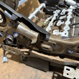 ACURA MDX 17-18 SH-AWD FRONT RIGHT PASSENGER SIDE SEAT TRACK ADJUST FRAME OEM ACURA MDX 17-18 SH-AWD FRONT RIGHT PASSENGER SIDE SEAT TRACK ADJUST FRAME OEM