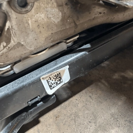ACURA MDX 17-18 SH-AWD FRONT RIGHT PASSENGER SIDE SEAT TRACK ADJUST FRAME OEM ACURA MDX 17-18 SH-AWD FRONT RIGHT PASSENGER SIDE SEAT TRACK ADJUST FRAME OEM