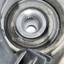 Mercedes W221 S550 CL550 Rear Right Passenger Spindle Knuckle Hub OEM 2007-2013