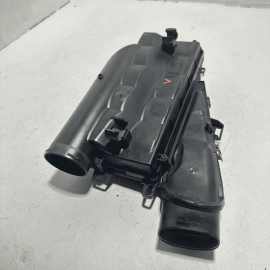 2012 - 2017 MERCEDES S550 CLS550 ENGINE RIGHT AIR CLEANER INTAKE HOUSING BOX OEM