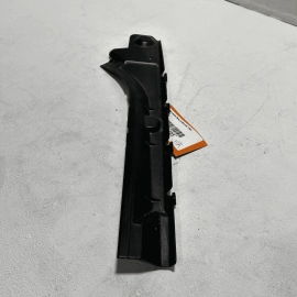 Mercedes 07-13 W221 S550 FRONT PASSENGER FENDER UPPER SUPPORT BRACKET COVER OEM