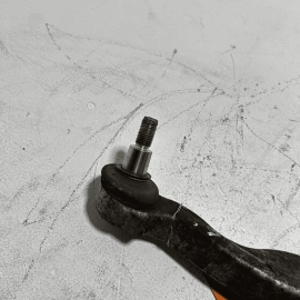 Mercedes 07-13 W221 S550 Front Right Passenger Side Lower Control Arm OEM Mercedes 07-13 W221 S550 Front Right Passenger Side Lower Control Arm OEM