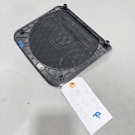2016-2018 BMW 340 XI FRONT RIGHT SUBWOOFER SPEAKER GRILLE COVER FLOOR OEM 2016-2018 BMW 340 XI FRONT RIGHT SUBWOOFER SPEAKER GRILLE COVER FLOOR OEM