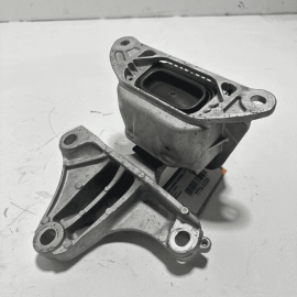 2018-2020 HONDA ACCORD FRONT LEFT SIDE ENGINE TRANSMISSION MOUNT BRACKET OEM
