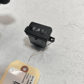 ACURA RDX 2016-2018 CENTER CONSOLE PASSENGER SIDE SEAT HEATED SWITCH CONTROL OEM