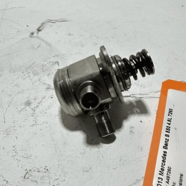 2012 - 2017 MERCEDES S550 S63 AMG Right Side High Pressure Fuel Pump OEM