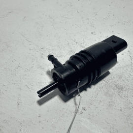 Windshield Washer Tank Pump Mercedes-Benz S550 2007-2013 OEM