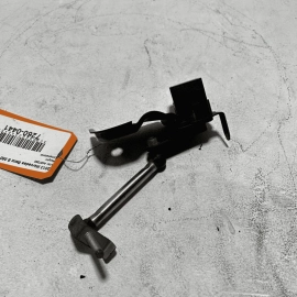 07-13 MERCEDES S550 W221 FRONT SUSPENSION RIDE LEVEL HEIGHT SENSOR & BRACKET OEM