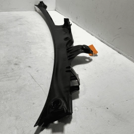 2007-2013 MERCEDES S550 S600 WINDSHIELD COWL PANEL BAFFLE WATER COVER TRIM OEM