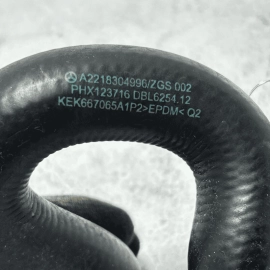 2012-2013 MERCEDES W221 S550 ENGINE COOLANT HOSE PIPE OEM