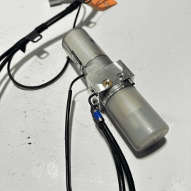 Rear Right Trunk Lid Locking Pump Hydraulic Pump Mercedes S550 2007-2013 OEM
