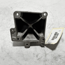 2012-2013 Mercedes W221 S550 4.7L Engine Right Passenger Side Mount Bracket OEM
