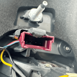 2013-2015 BMW 750LI REAR RIGHT PASSENGER  SIDE INNER TAIL LIGHT LAMP OEM