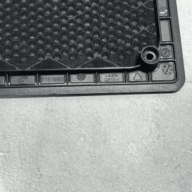 BMW 750LI 09-15 F01 F02 LEFT OR RIGHT FLOOR SUB WOOFER SPEAKER COVER GRILLE OEM BMW 750LI 09-15 F01 F02 LEFT OR RIGHT FLOOR SUB WOOFER SPEAKER COVER GRILLE OEM