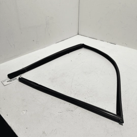 2009-2015 BMW 750LI F01 F02 FRONT PASSENGER DOOR WINDOW GLASS RUN CHANNEL OEM