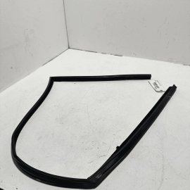 2009-2015 BMW 750LI F01 F02 FRONT PASSENGER DOOR WINDOW GLASS RUN CHANNEL OEM