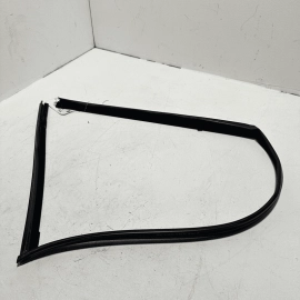 2009-2015 BMW 750LI F01 F02 FRONT PASSENGER DOOR WINDOW GLASS RUN CHANNEL OEM
