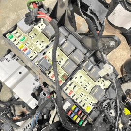 2017 JAGUAR XE 2.0L 3.0L ENGINE BAY WIRE WIRING HARNESS W/ FUSE BOX OEM 2017 JAGUAR XE 2.0L 3.0L ENGINE BAY WIRE WIRING HARNESS W/ FUSE BOX OEM