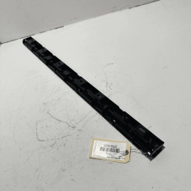 2009-2015 BMW 750 Li FRONT RIGHT SIDE SKIRT ROCKER PANEL MOLDING BRACKET OEM