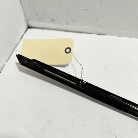 BMW 750LI 09-15 F01 F02 FRONT PASSENGER SIDE DOOR WINDOW FRAME UPPER MOLDING OEM BMW 750LI 09-15 F01 F02 FRONT PASSENGER SIDE DOOR WINDOW FRAME UPPER MOLDING OEM