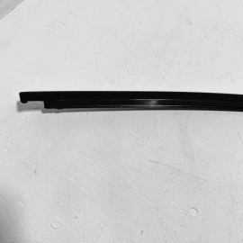 BMW 750LI 09-15 F01 F02 FRONT PASSENGER SIDE DOOR WINDOW FRAME UPPER MOLDING OEM BMW 750LI 09-15 F01 F02 FRONT PASSENGER SIDE DOOR WINDOW FRAME UPPER MOLDING OEM