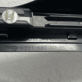 07-13 Mercedes S550 S600 Rear Driver Door Sill Scuff Plate Base Trim Bracke