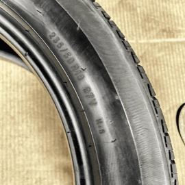 Uniroyal Tiger Paw 235 / 50 R18 97V M+S OEM Year 2019 5/32 