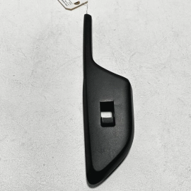 2018-2020 HONDA CIVIC DOOR PANEL WINDOW SWITCH BEZEL REAR RIGHT SIDE OEM 2018-2020 HONDA CIVIC DOOR PANEL WINDOW SWITCH BEZEL REAR RIGHT SIDE OEM