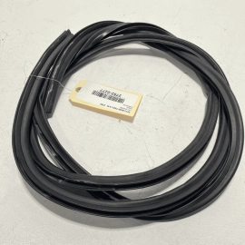 2009-2015 BMW 750 REAR HOOD BONNET REARWARD SEAL WEATHERSTRIP RUBBER OEM