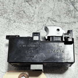 HONDA ACCORD 2018 - 2022 REAR RIGHT PASSENGER SIDE DOOR POWER WINDOW SWITCH OEM