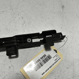 HONDA ACCORD 2018 - 2022 FRONT LEFT DRIVER DOOR EXTERIOR HANDLE BASE BRACKET OEM