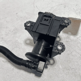 2018-2024 TOYOTA CAMRY XLE FUEL VAPOR CANISTER & LEAK DETECTION PUMP OEM