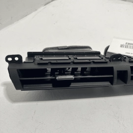 2018-2019-2020 TOYOTA CAMRY XLE OUTER AIR VENT GRILLE DASH CENTER DASHBOARD OEM
