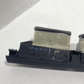 2018-2019-2020 TOYOTA CAMRY XLE OUTER AIR VENT GRILLE DASH CENTER DASHBOARD OEM