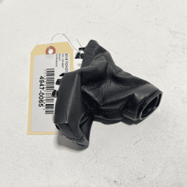 2018-2024 TOYOTA CAMRY XLE TRANSMISSION GEAR SHIFT SHIFTER BOOT COVER OEM