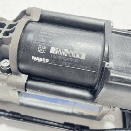 2009-2015 BMW 750 I LI REAR AIR RIDE SUSPENSION AIR COMPRESSOR PUMP ASSEMBLY OEM