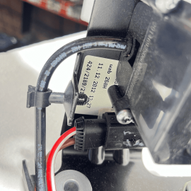 2009-2015 BMW 750 I LI REAR AIR RIDE SUSPENSION AIR COMPRESSOR PUMP ASSEMBLY OEM