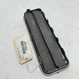 BMW 750 F02 REAR LEFT OR RIGHT QUARTER AIR DRAFTER PRESSURE VENT GRILLE 2010-15