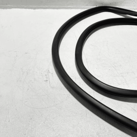 2018-2024 TOYOTA CAMRY REAR LEFT DRIVER SIDE DOOR BODY WEATHERSTRIP SEAL OEM
