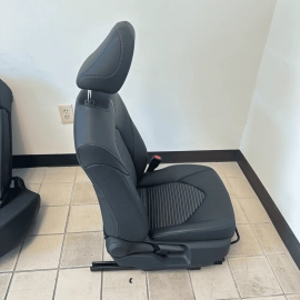 2021 TOYOTA CAMRY SE SEAT LEATHER SET BLACK/Front Armrest Cover  OEM