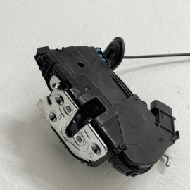 21-23 KIA K5 FRONT RIGHT PASSENGER SIDE DOOR LOCK LATCH ACTUATOR OEM
