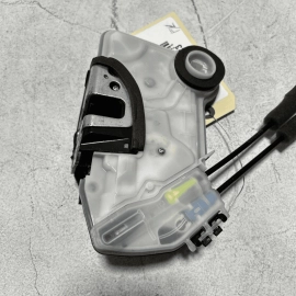 TOYOTA CAMRY 2018-2022 FRONT LEFT DRIVER SIDE DOOR LATCH LOCK ACTUATOR  OEM