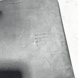 HONDA ACCORD 2018 - 2022 CENTER CONSOLE STORAGE BOX MAT INSERT OEM